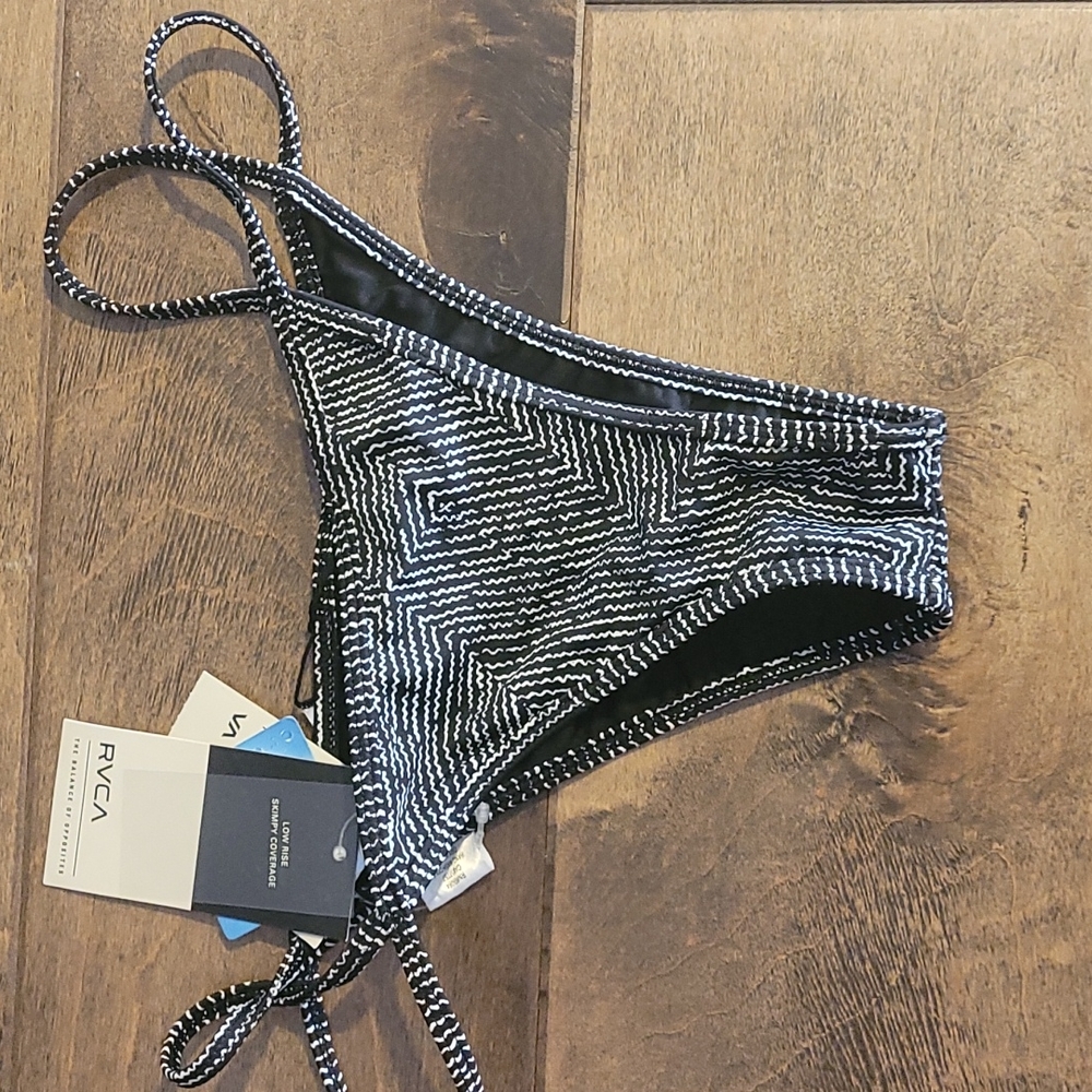 RVCA Medium Cheeky Bathing Suit Bottoms NWT